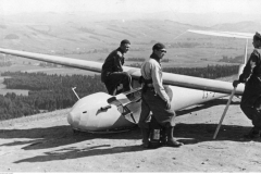 Fot. Narodowe Archiwum Cyfrowe / zawody szybowcowe w Ustjanowej w 1936 r. /