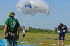 100 skoków ze spadochronem na 100. lecie niepodległości Polski