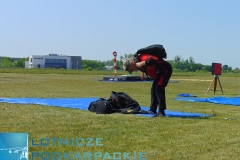 100 skoków ze spadochronem na 100.lecie niepodległości Polski